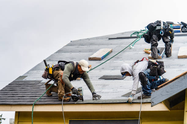 Professional Gutter Installation technician working in Gilchrist, OR